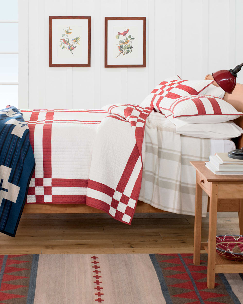 ADDITIONAL VIEW OF PIONEER HERITAGE PIECED QUILT SET IN IVORY image number 4