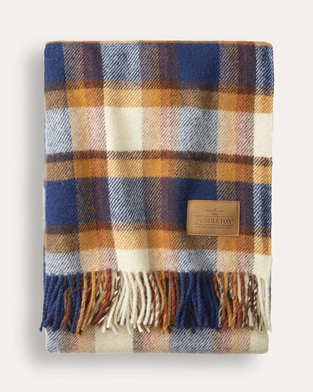 ALTERNATE VIEW OF MOTOR ROBE THROW WITH LEATHER CARRIER IN STEENS MOUNTAIN image number 2