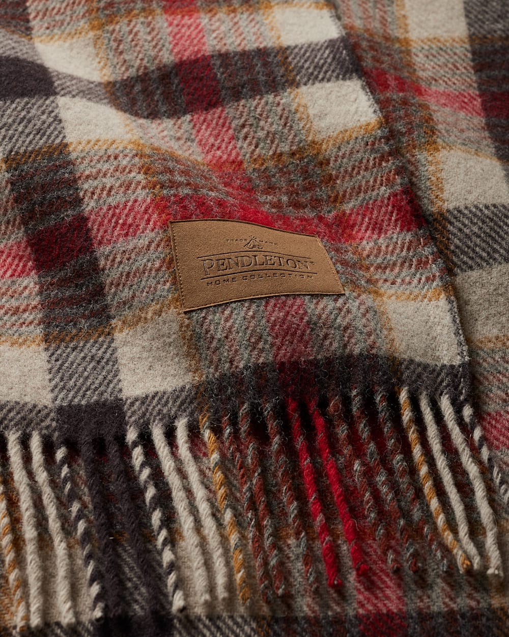 ALTERNATE VIEW OF MOTOR ROBE THROW WITH LEATHER CARRIER IN LASSEN image number 4