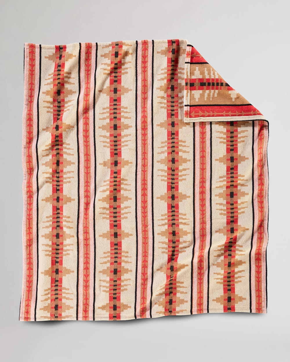 ALTERNATE VIEW OF TRAIL RIDGE THROW SET IN OAT image number 2