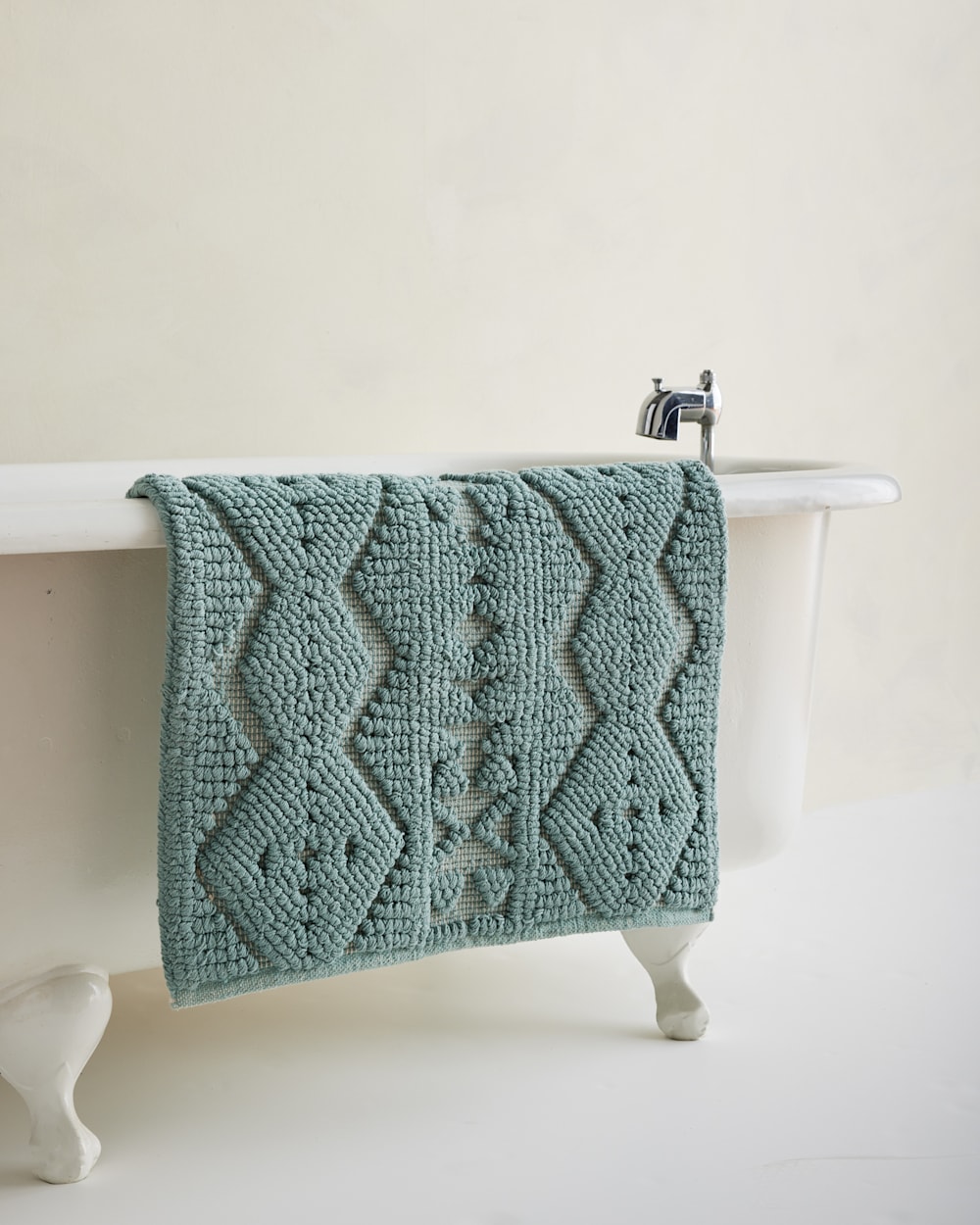 Rectangular Frayed Edge Teal Bath Rug