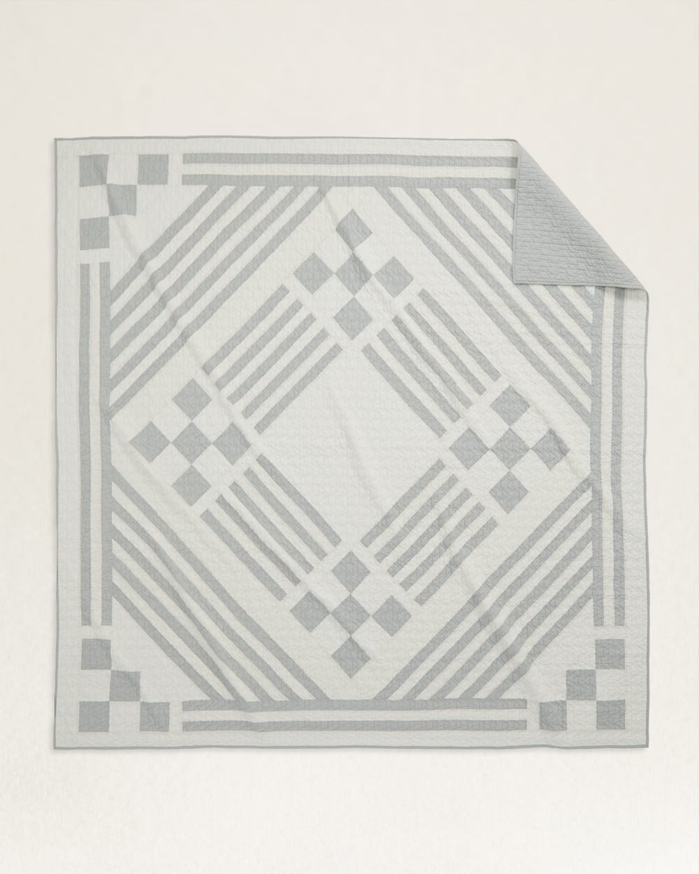 ALTERNATE VIEW OF WILLOW CREEK PIECED QUILT SET IN IVORY image number 4
