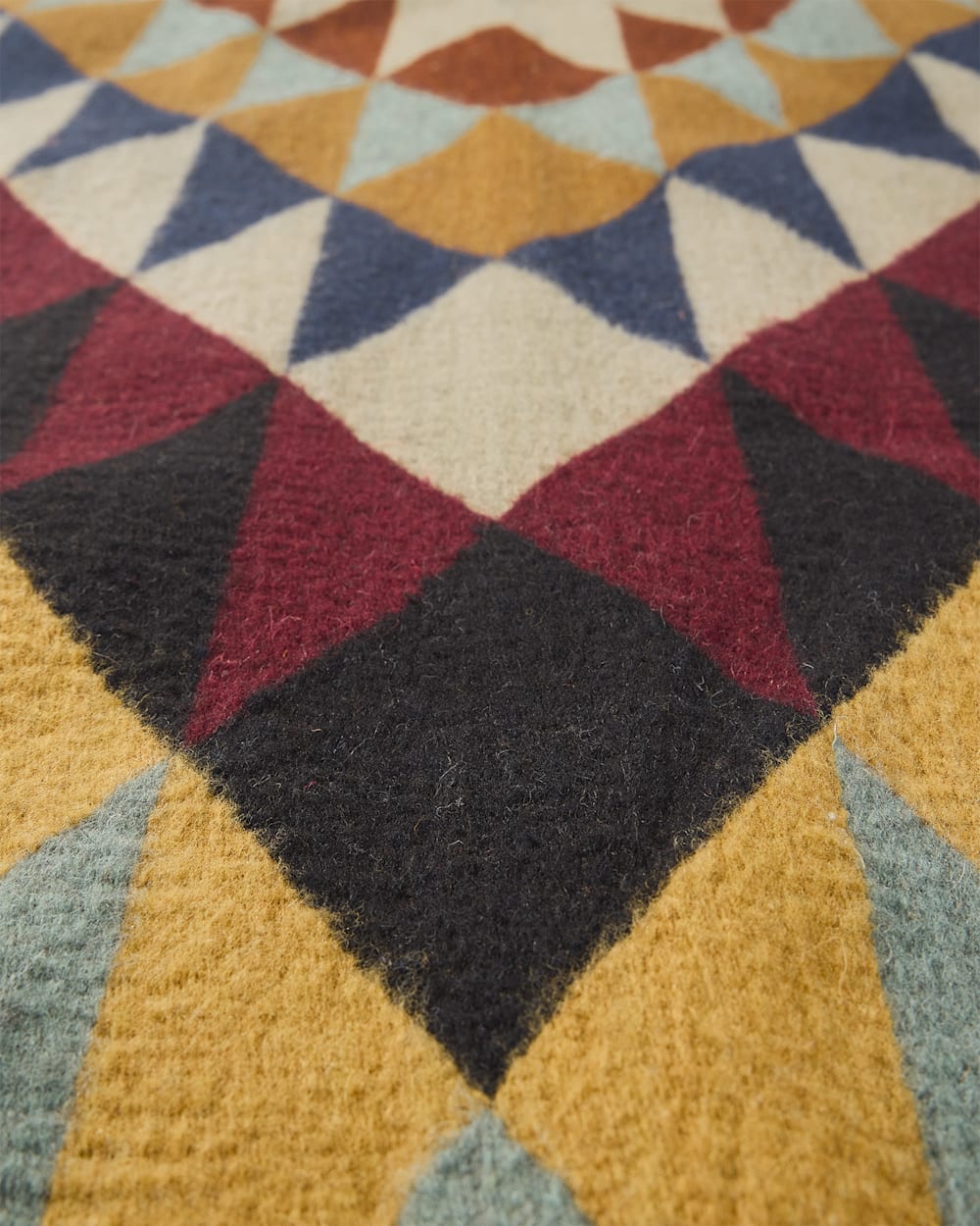 ALTERNATE VIEW OF GATEWAY CANYON RUG IN MULTI image number 3
