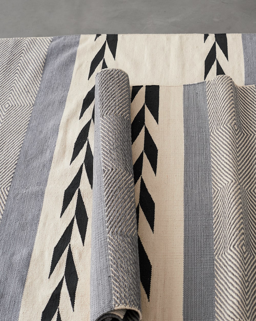 COTTON WOVEN DHURRIE RUG