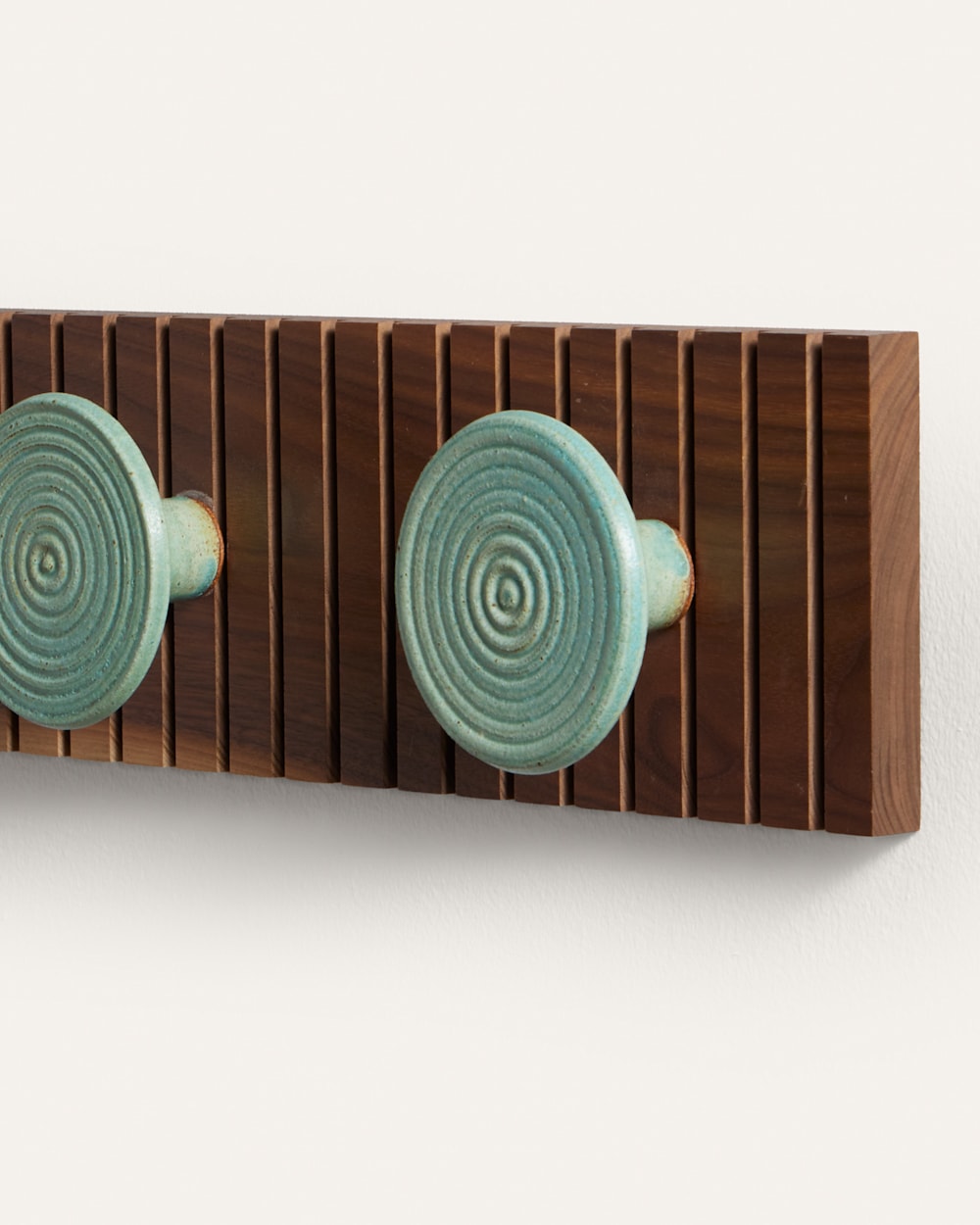 ALTERNATE VIEW OF HANDMADE STONEWARE & WOOD COAT HANGER IN SEAFOAM image number 4