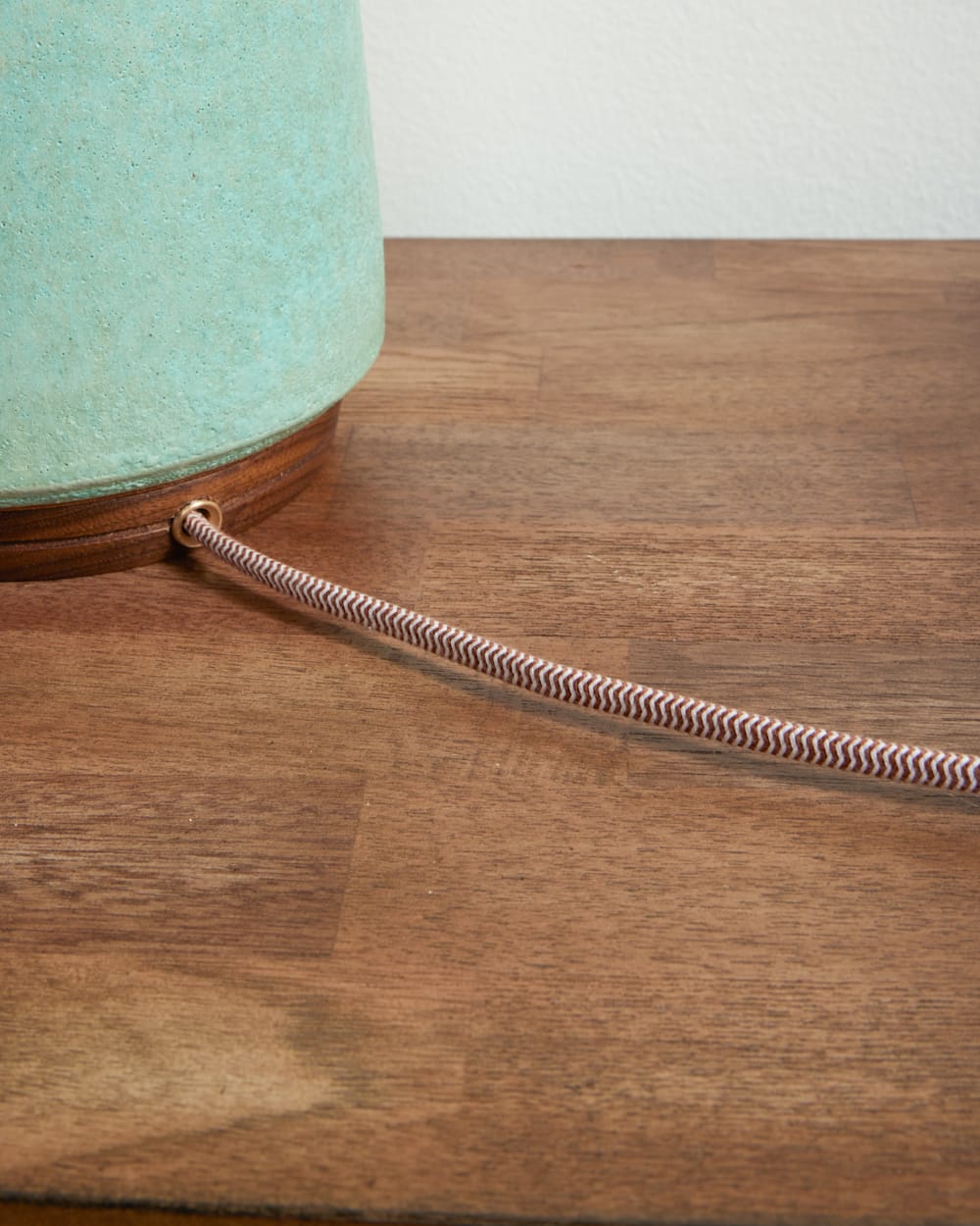 ALTERNATE VIEW OF HANDMADE STONEWARE & WOOD TABLE LAMP IN SEAFOAM image number 4