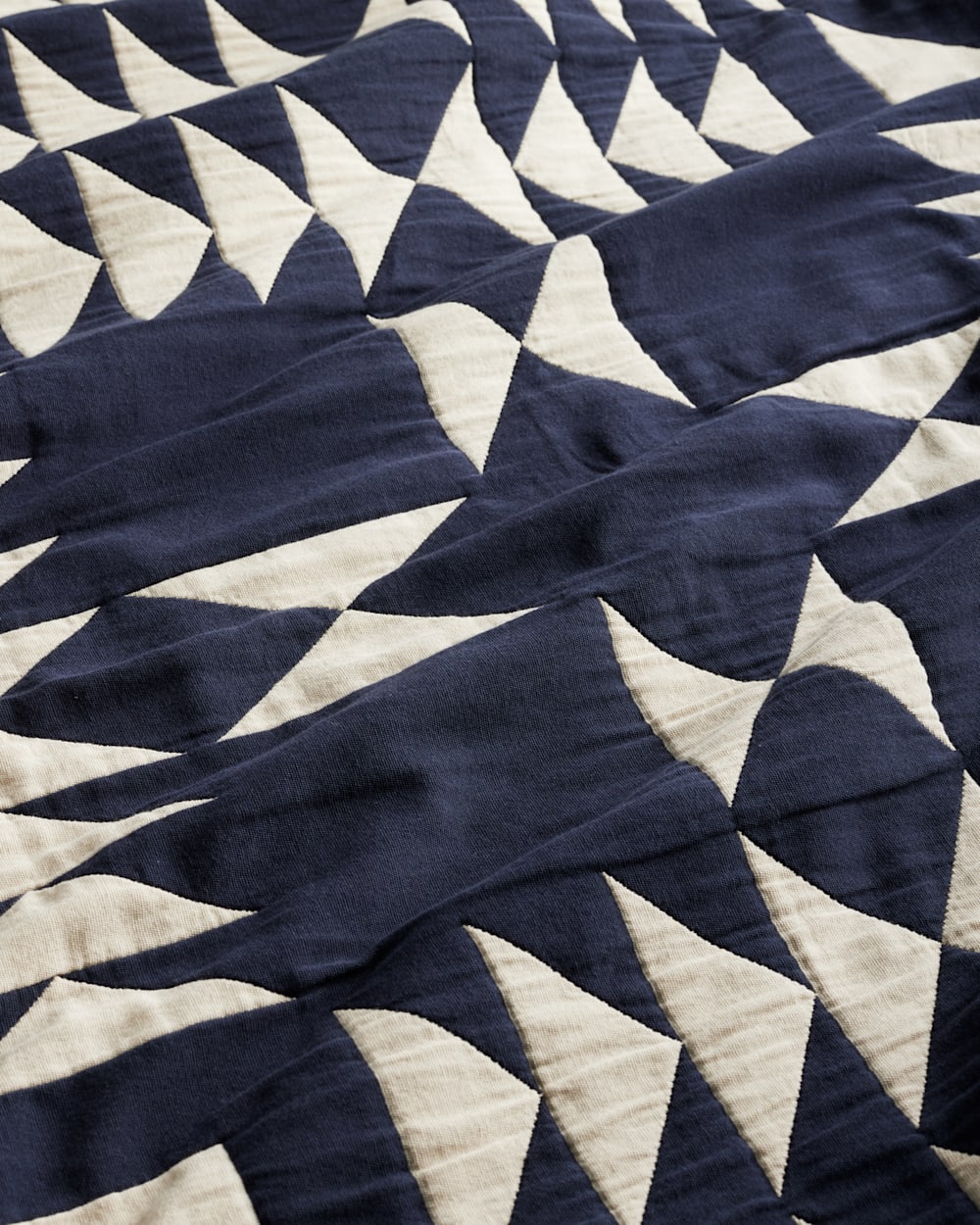 ALTERNATE VIEW OF MIDNIGHT NOVA COTTON MATELASSE COVERLET IN MIDNIGHT NOVA image number 4