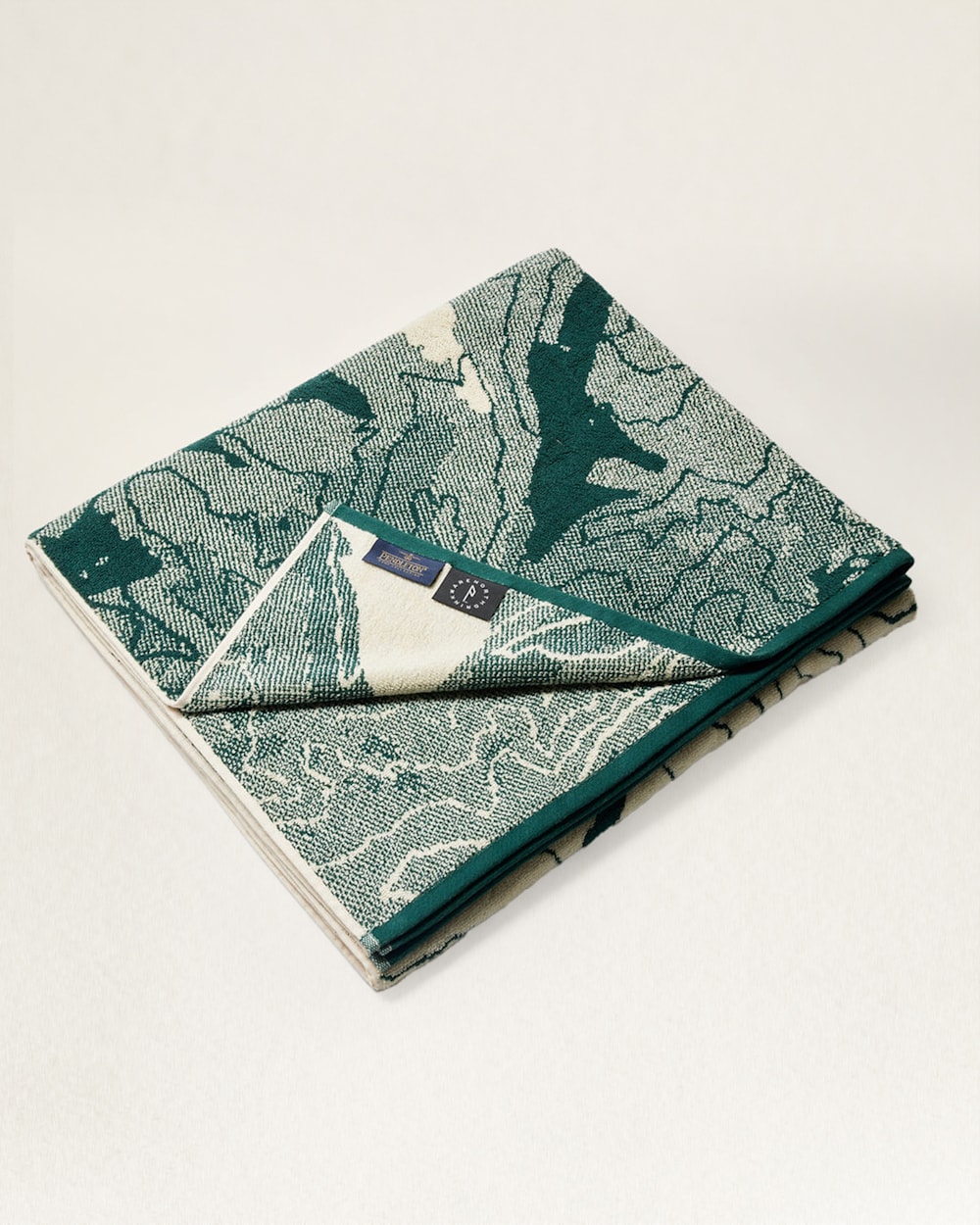 ALTERNATE VIEW OF NORTH DRINKWARE X PENDLETON MT. RAINIER SPA TOWEL IN FOREST image number 3