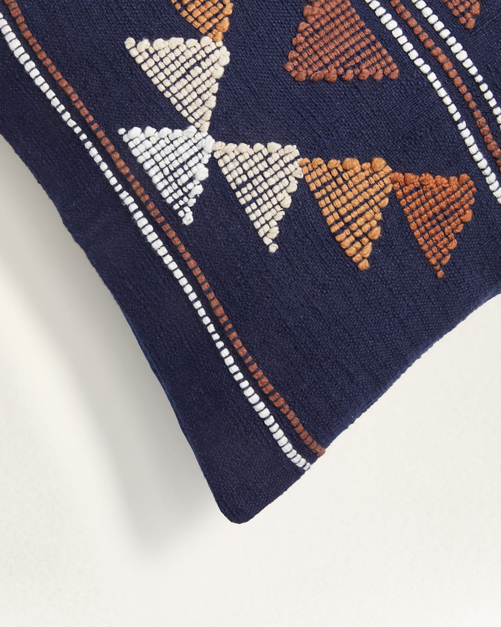 ALTERNATE VIEW OF GLORIETA MESA PILLOW IN NAVY image number 2