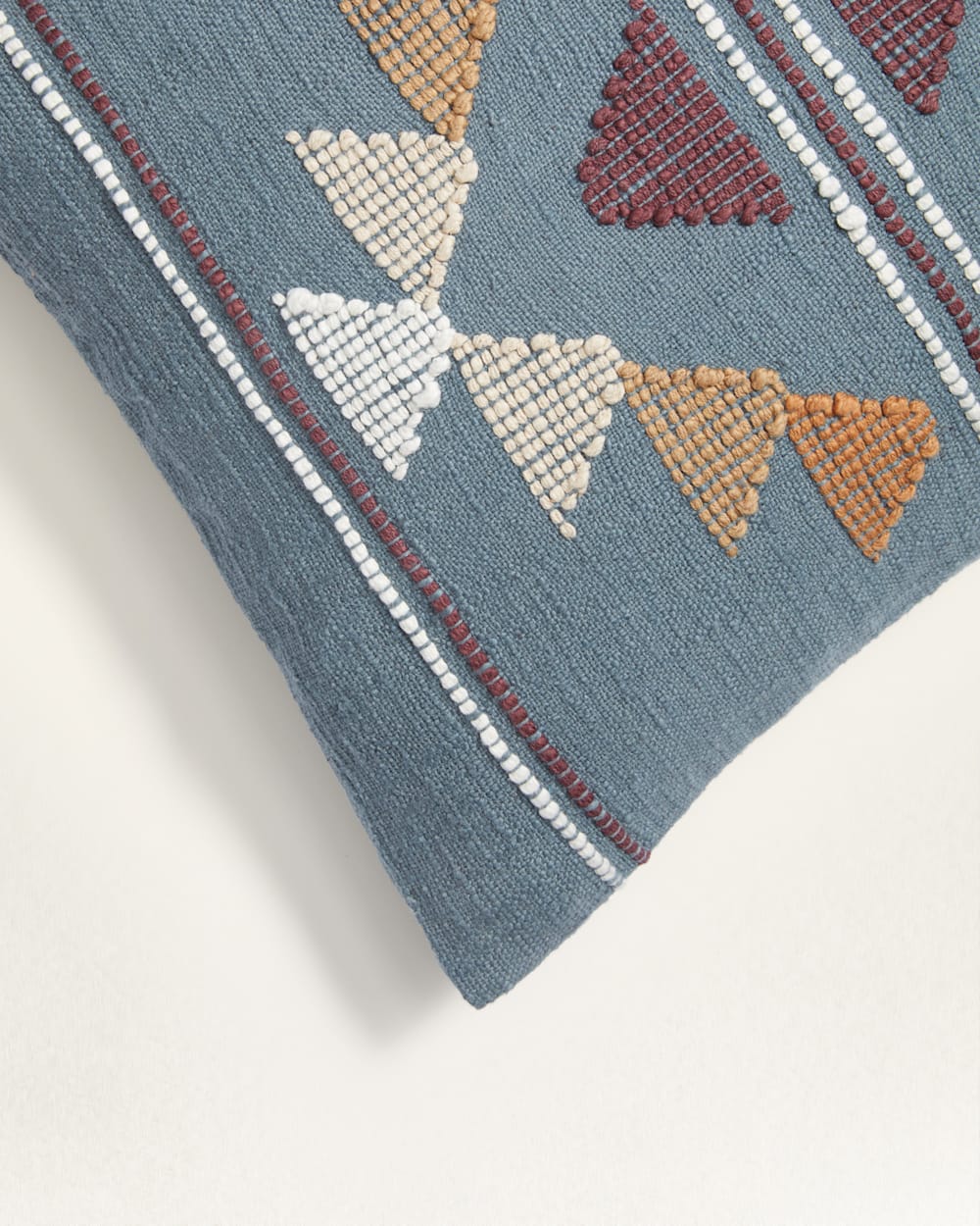 ALTERNATE VIEW OF GLORIETA MESA PILLOW IN SLATE image number 2