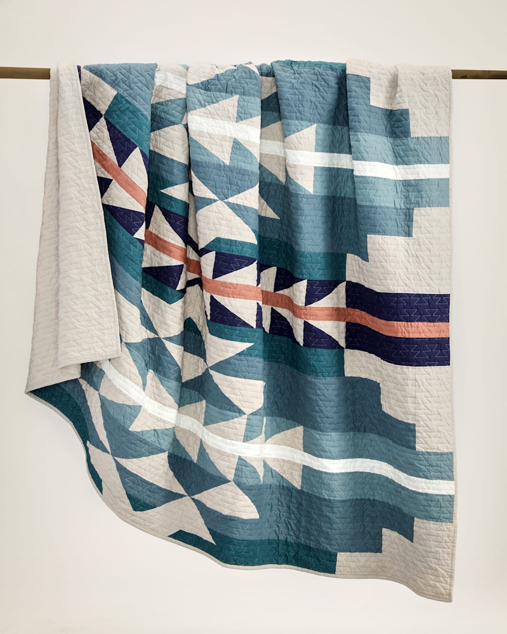 ALTERNATE VIEW OF MEDICINE BOW PIECED QUILT SET IN TAN/BLUE MULTI image number 6