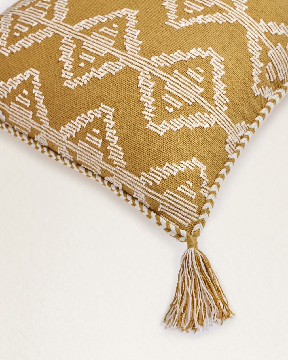 ALTERNATE VIEW OF SADDLEBROOK PILLOW IN GOLD/IVORY image number 2