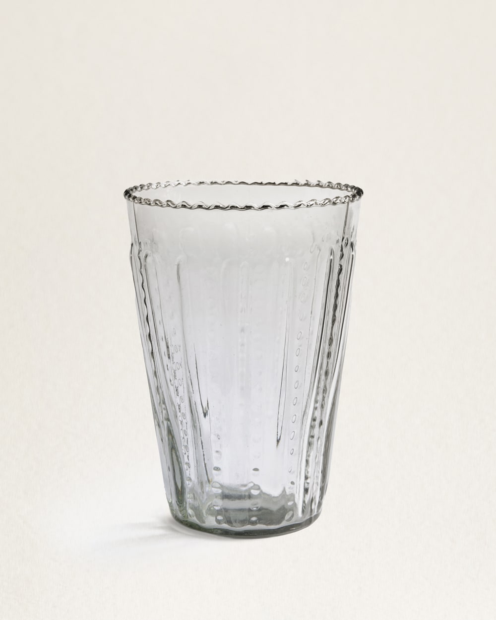 ALTERNATE VIEW OF RUFFLE GLASS TUMBLER SET IN CLEAR image number 3