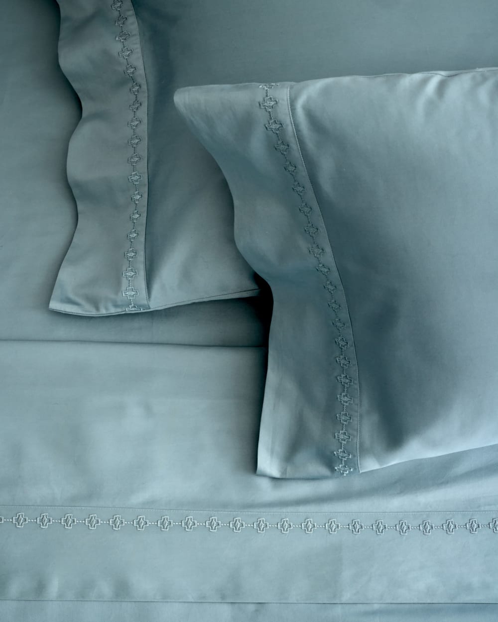 ALTERNATE VIEW OF HARDING EMBROIDERED SHEET SET IN SILVER BLUE image number 2