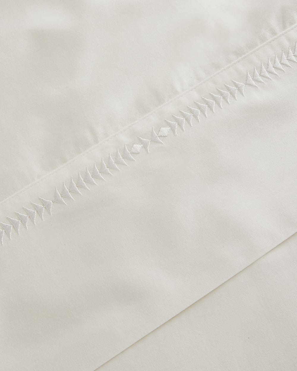 ALTERNATE VIEW OF DIAMOND TRAIL EMBROIDERED SHEET SET IN WHITE image number 2