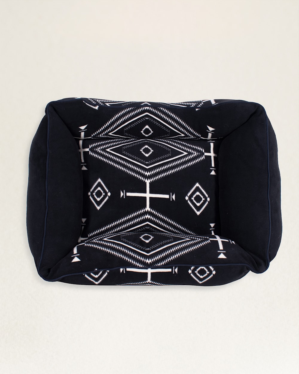 ALTERNATE VIEW OF LOS OJOS KUDDLER DOG BED IN LOS OJOS image number 2