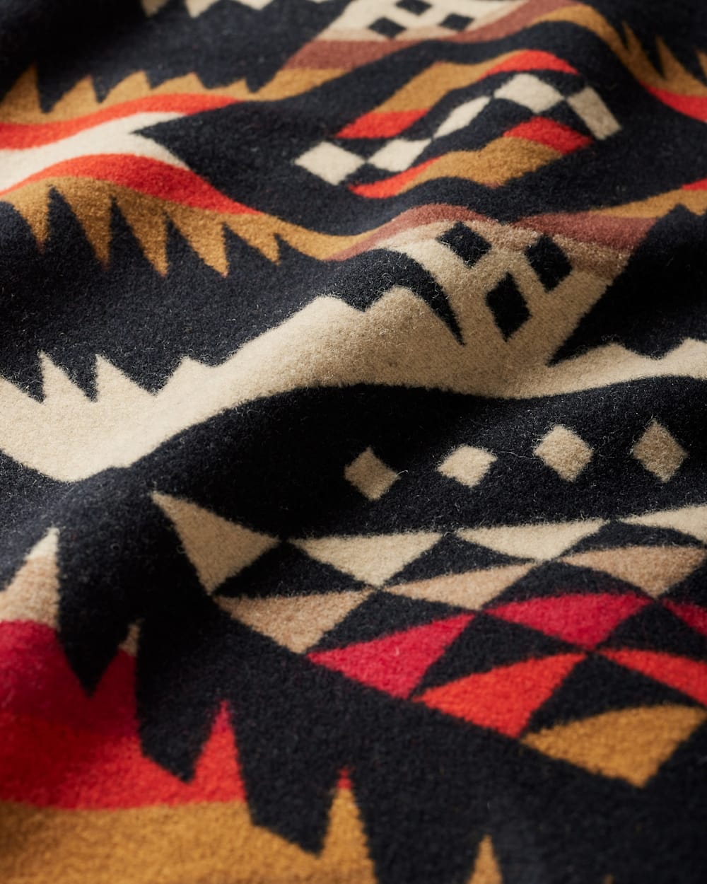 ALTERNATE VIEW OF NEHALEM SADDLE BLANKET IN BLACK image number 4