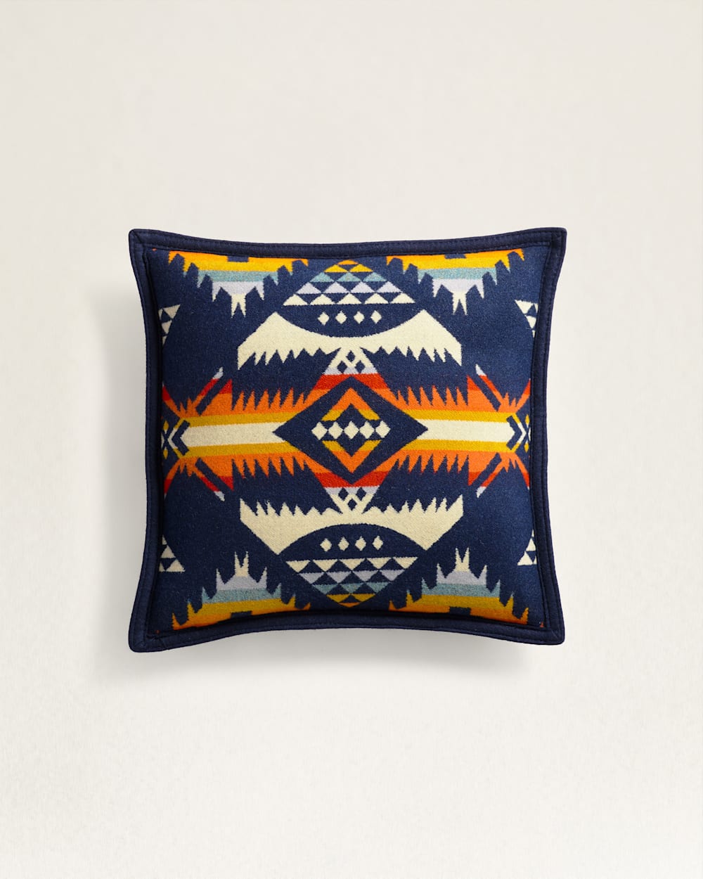 NEHALEM PILLOW IN NAVY image number 1