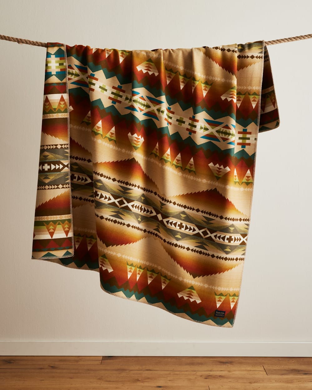 SOLSTICE CANYON BLANKET IN TAN MULTI image number 1