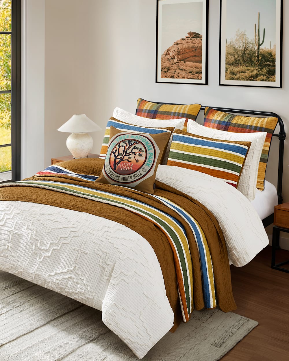 Mainstay throw matricial pillows