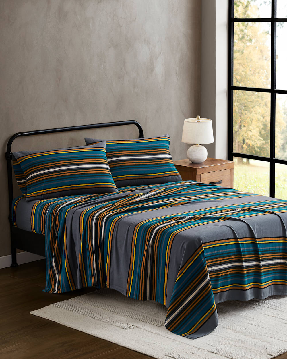 OLYMPIC NATIONAL PARK FLANNEL SHEET SET IN GREY image number 1