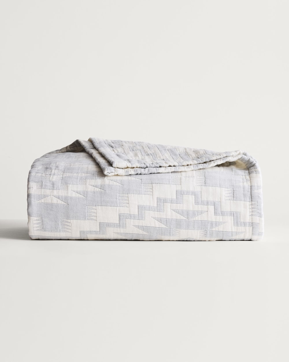MESILLA COTTON MATELASSE COVERLET IN BLUE/IVORY image number 1