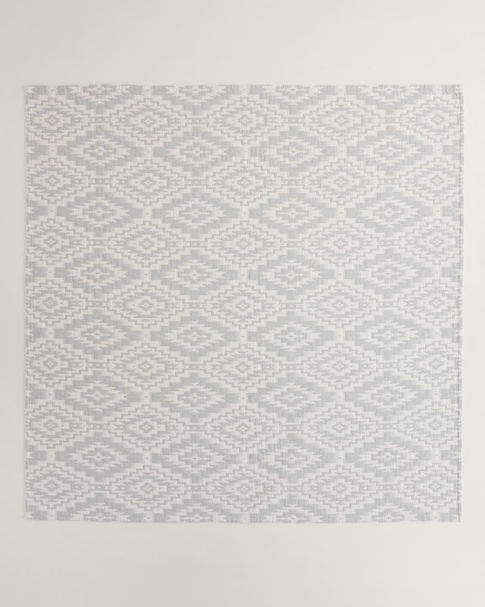 ALTERNATE VIEW OF MESILLA COTTON MATELASSE COVERLET IN BLUE/IVORY image number 2