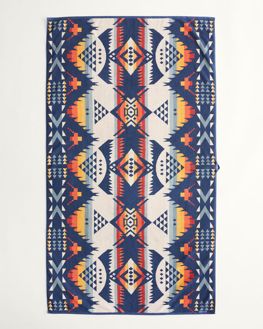 ALTERNATE VIEW OF NEHALEM SPA TOWEL IN NAVY image number 3