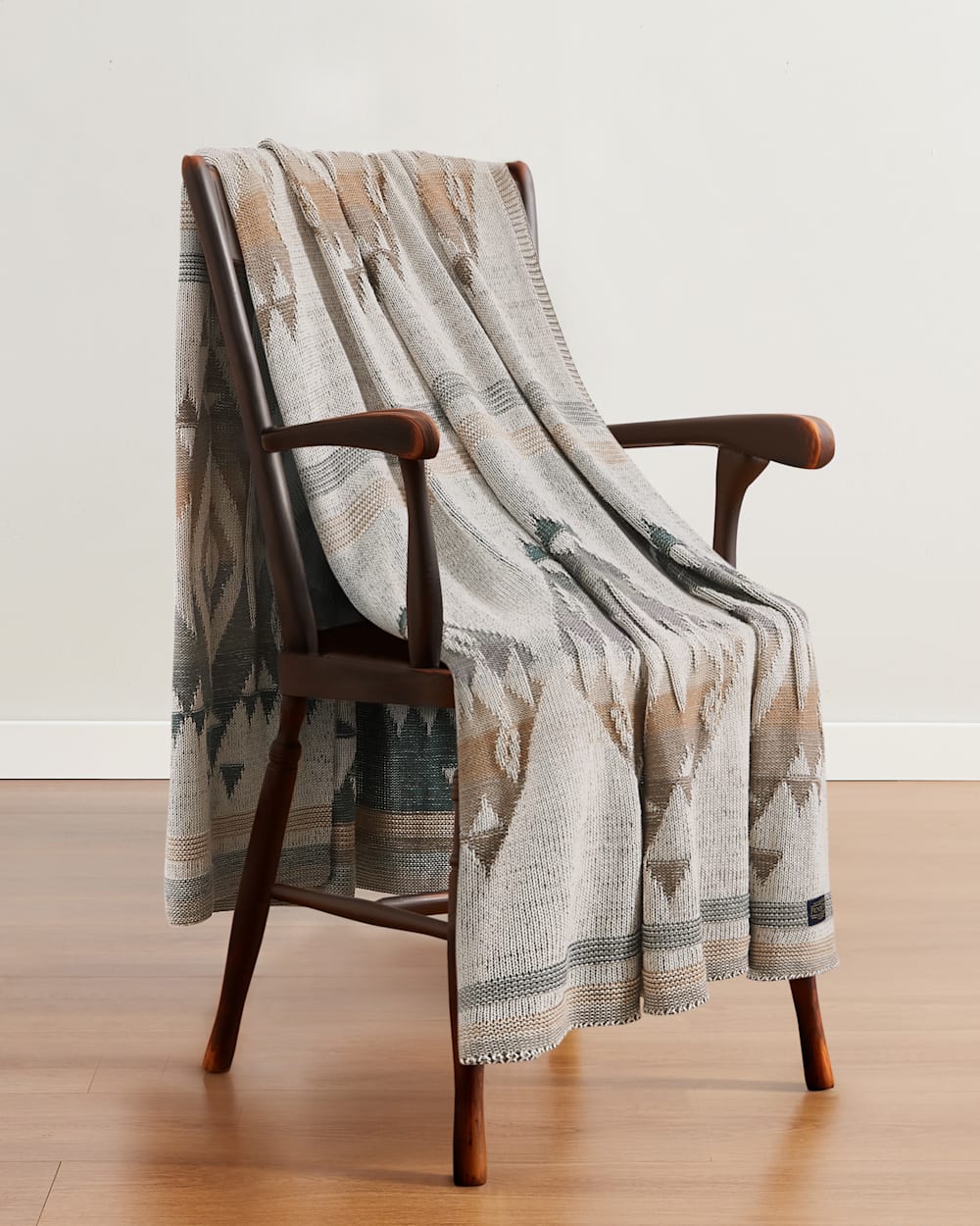 ALTERNATE VIEW OF AGATE BEACH KNIT THROW IN IVORY image number 3