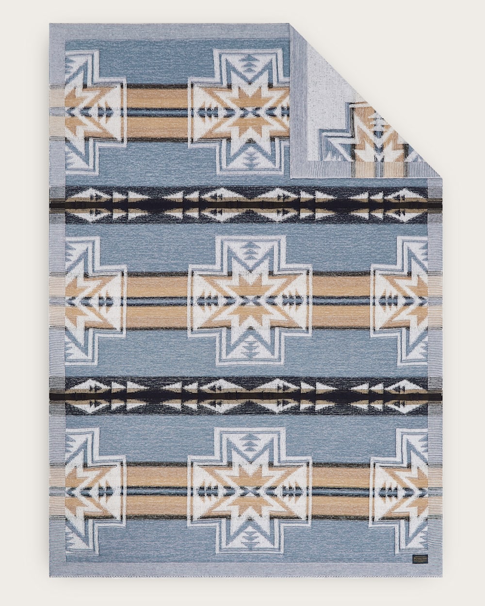 SILVER CITY KNIT THROW IN SKY image number 1