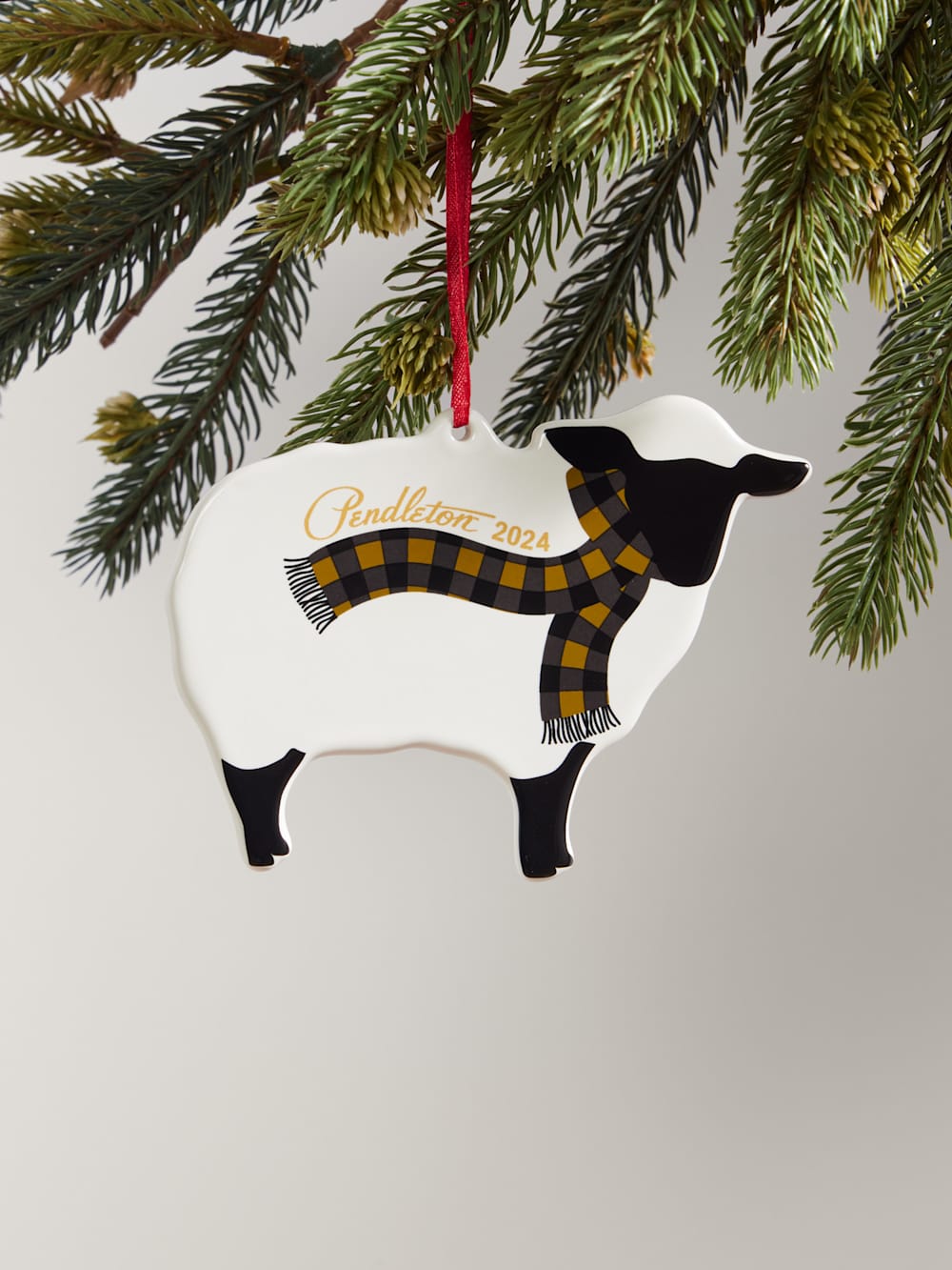 ALTERNATE VIEW OF HOLIDAY ORNAMENT IN HARDING STAR GOLD image number 3