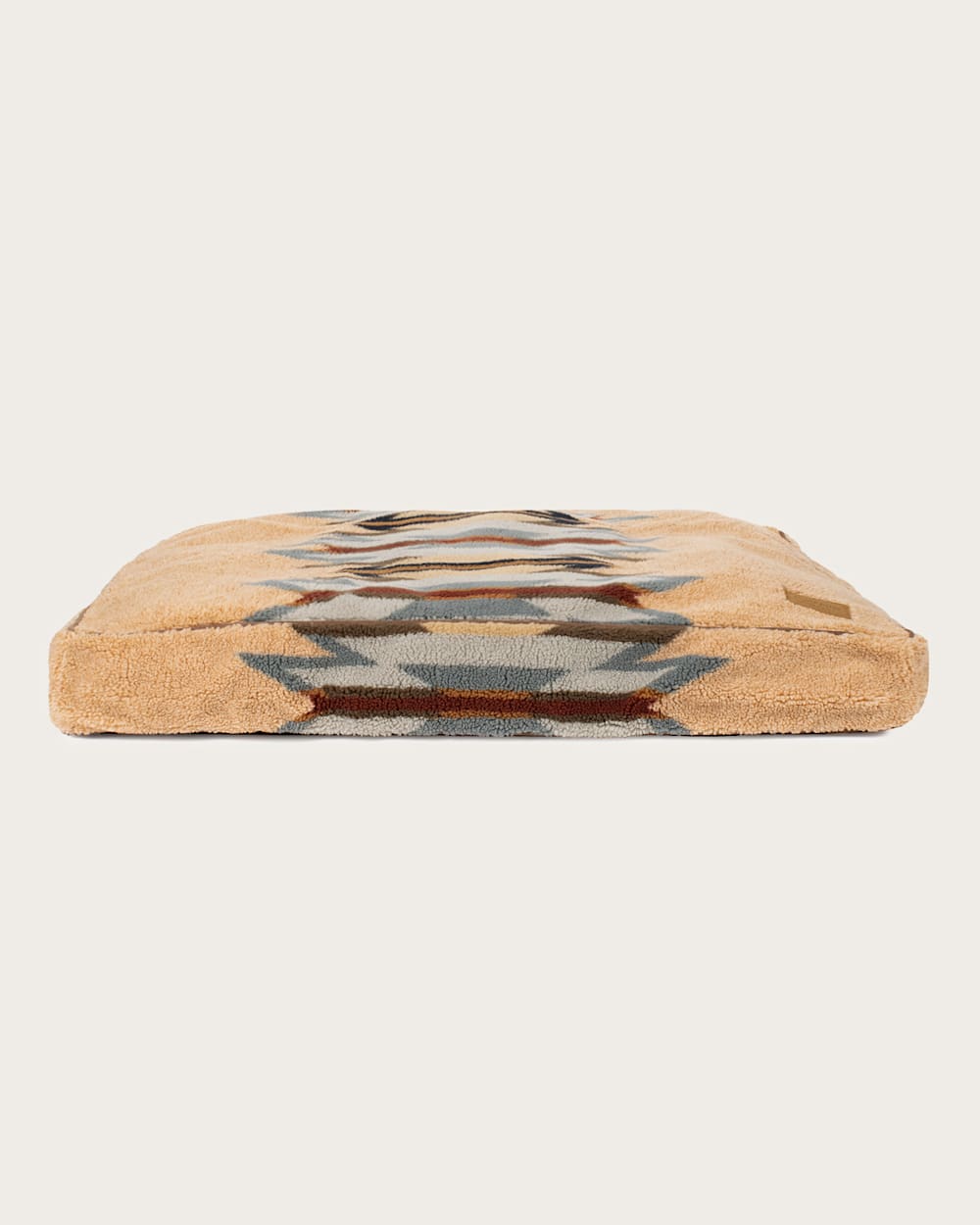 WYETH TRAIL PET BED - NAPPER IN BEIGE image number 1