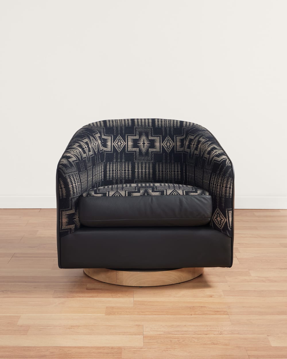 LEATHER/WOOL BARREL CHAIR IN BLACK/HARDING TAN image number 1
