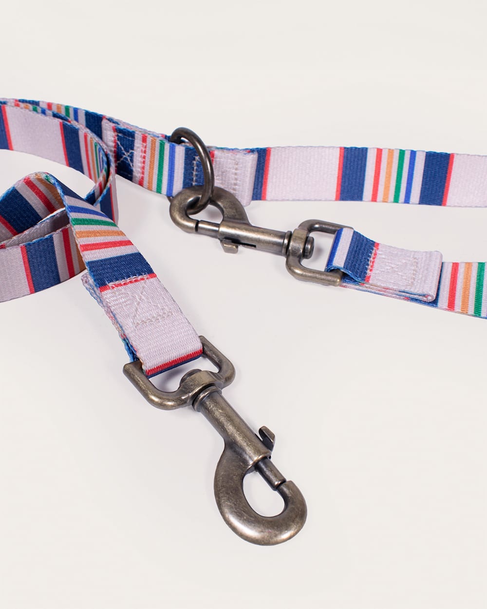 ALTERNATE VIEW OF YELLOWSTONE NATIONAL PARK ADVENTURE LEASH IN YELLOWSTONE TAUPE image number 2