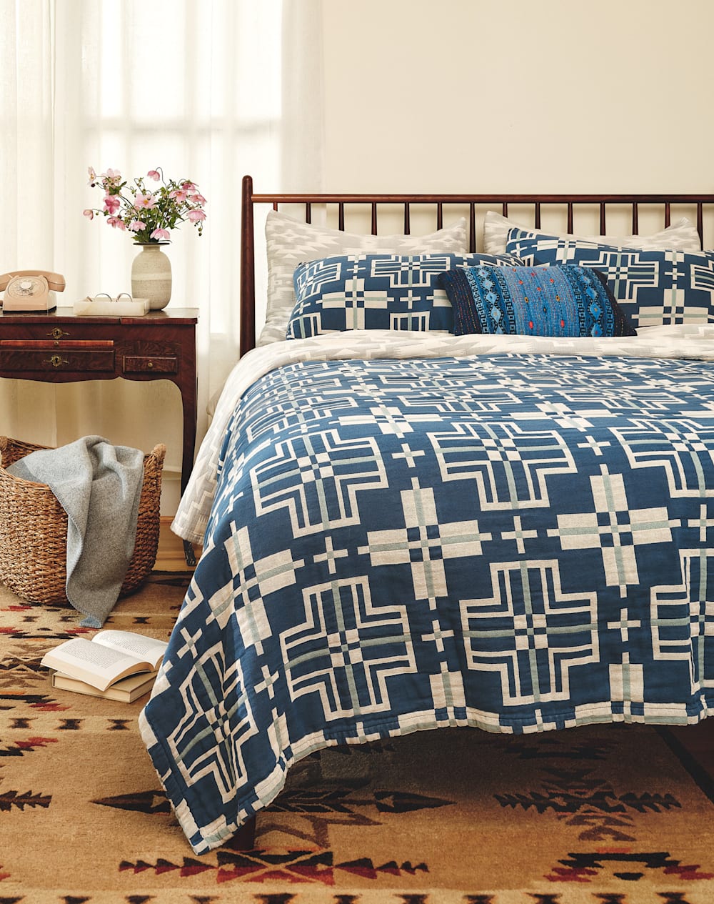 ALTERNATE VIEW OF SAN MARCOS MATELASSE COVERLET IN MARINE image number 1
