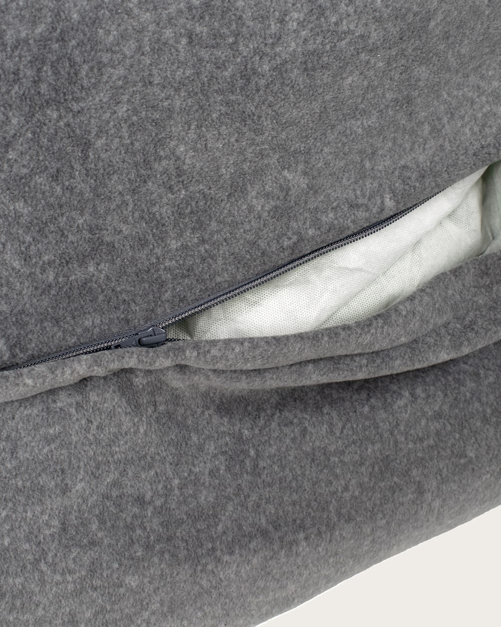 ALTERNATE VIEW OF CABIN STRIPE PET BED - KUDDLER IN GREY MULTI image number 5