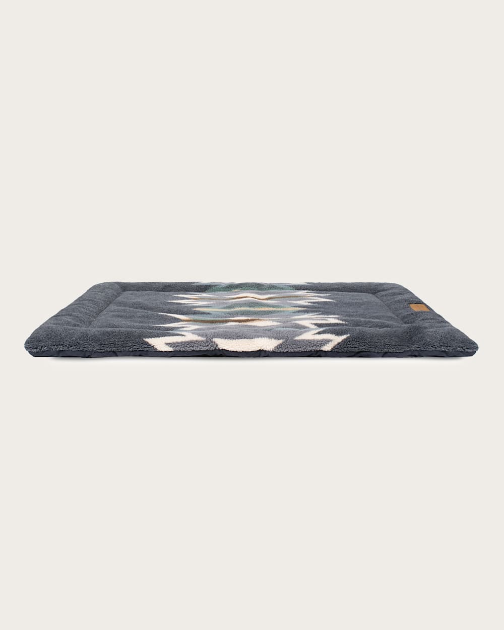 WYETH TRAIL PET BED - COMFORT CUSHION IN OXFORD image number 1
