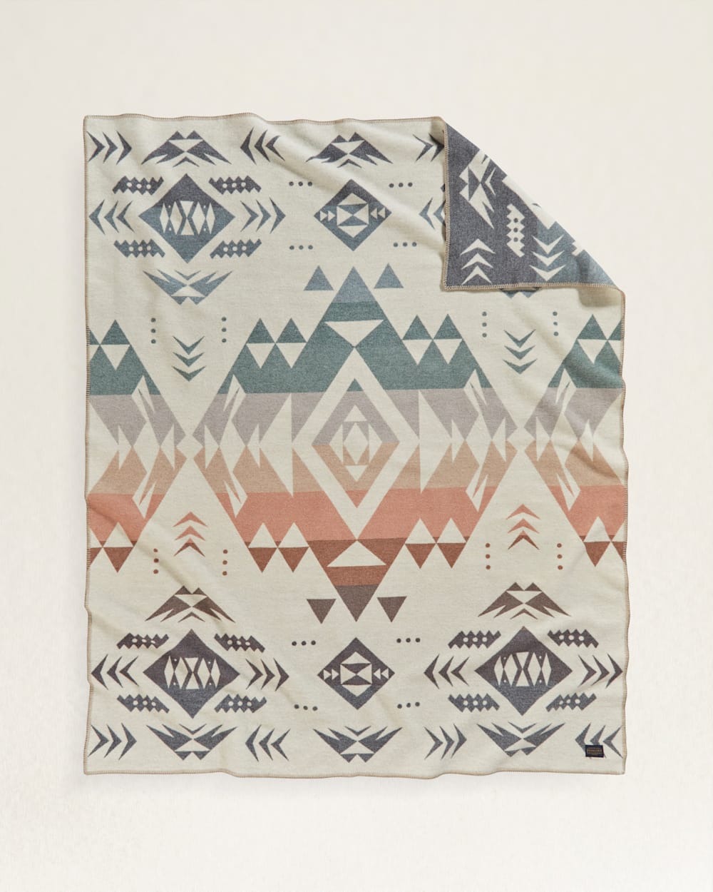 Pendleton Agate Beach Blanket