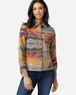 ALTERNATE VIEW OF WOMEN'S JACQUARD LODGE SHIRT IN TAUPE SIERRA PEAK image number 2