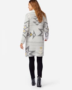 ALTERNATE VIEW OF WOMEN'S SWEATER COAT IN GREY PLAINS STAR image number 3