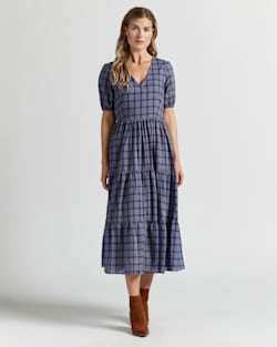 ALTERNATE VIEW OF AIRY TIERED MIDI DRESS IN NAVY/WHITE PLAID image number 4
