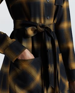 ALTERNATE VIEW OF WOMEN'S WOOL MIDI SHIRT DRESS IN BLACK/GOLD OMBRE image number 4