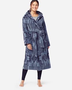 WOMEN'S JACQUARD TERRY ROBE IN DUSK BLUE HARDING image number 1
