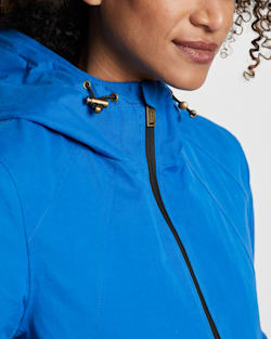 ALTERNATE VIEW OF WOMEN'S SUNLAND ANORAK IN ELECTRIC BLUE image number 2