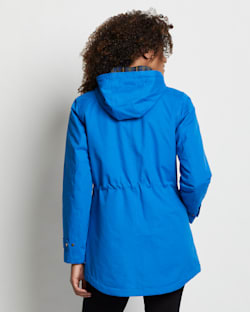 ALTERNATE VIEW OF WOMEN'S SUNLAND ANORAK IN ELECTRIC BLUE image number 4