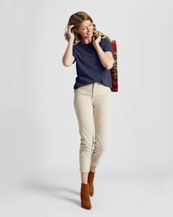 ALTERNATE VIEW OF WOMEN'S DESCHUTES TEE IN NAVY image number 5