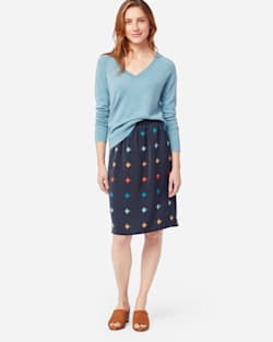 ALTERNATE VIEW OF PULL ON SKIRT IN MIDNIGHT NAVY PRINT image number 3