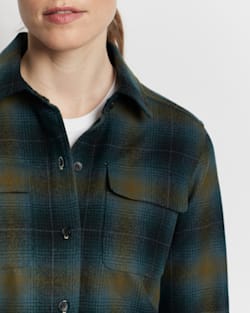 ALTERNATE VIEW OF WOMEN'S BOARD SHIRT IN GREEN OMBRE image number 2