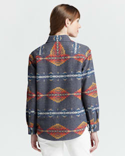 ALTERNATE VIEW OF WOMEN'S JACQUARD LODGE SHIRT IN NAVY PINTO MOUNTAINS image number 3