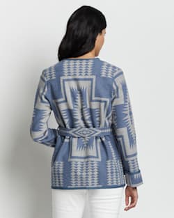 ALTERNATE VIEW OF WOMEN'S NESKOWIN WOOL WRAP JACKET IN BLUE/TAN MIX HARDING image number 4